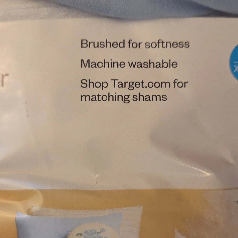 New Room Essentials Reversible Microfiber Comforter - Light Blue - Twin/Twin XL